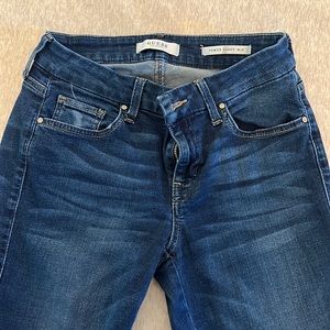 GUESS Power Curvy Mid - Size 28